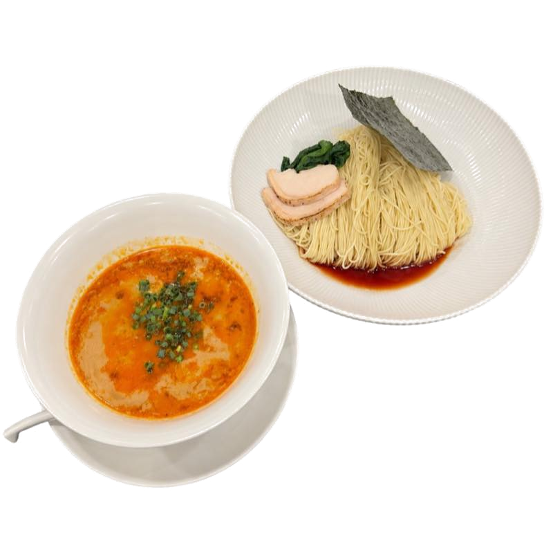 創作麺工房 鳴龍 × NOBU kitchenぬーどる のラーメン写真