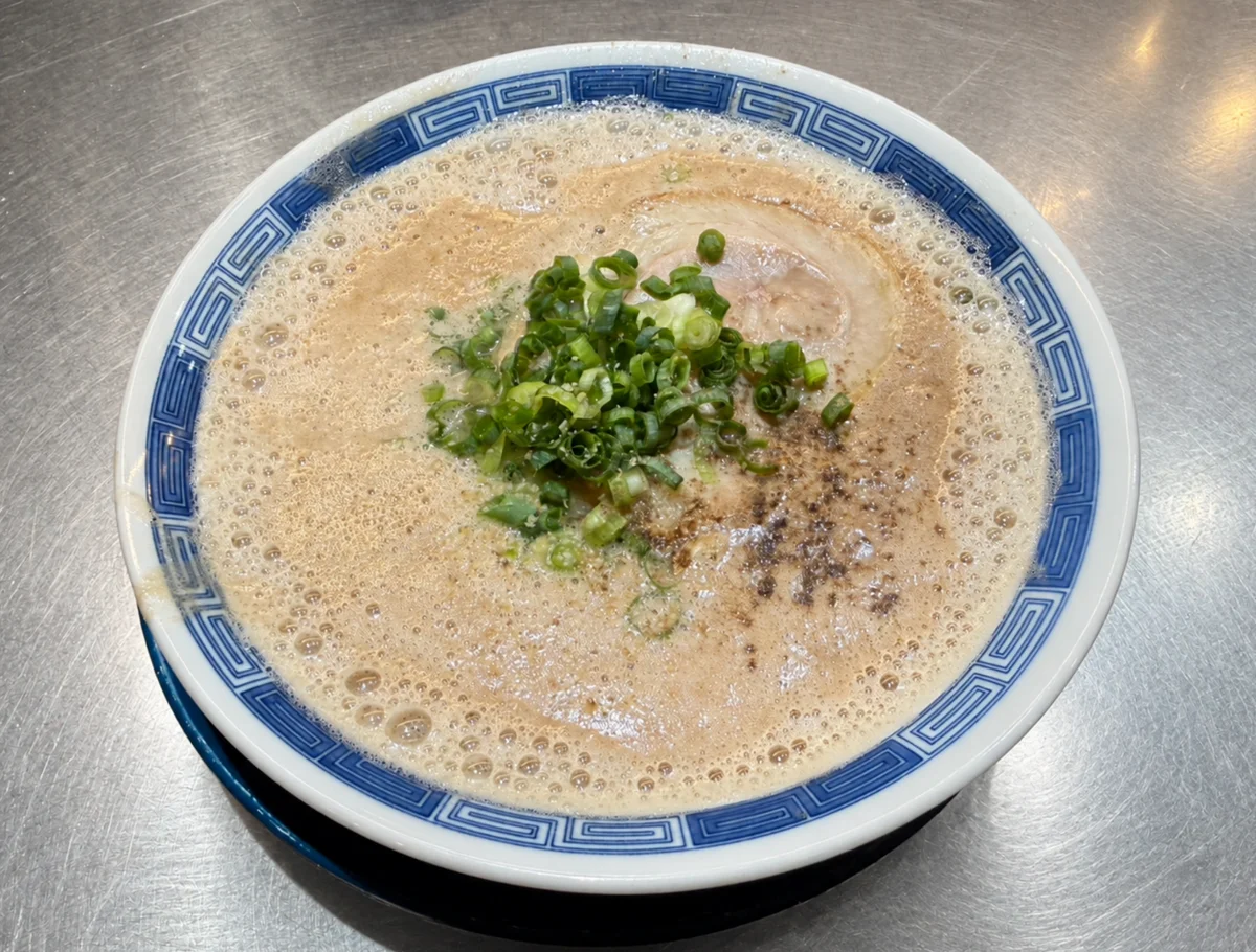 熟成豚骨 箕輪家の超本気の熟成くさうま豚骨